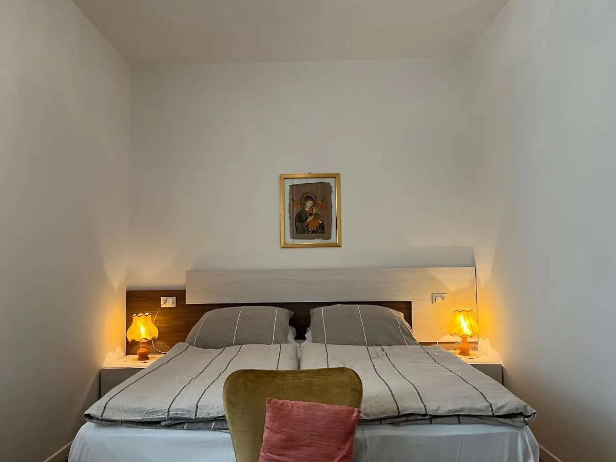 Haus Romagnoli Residence Lazise 0*,