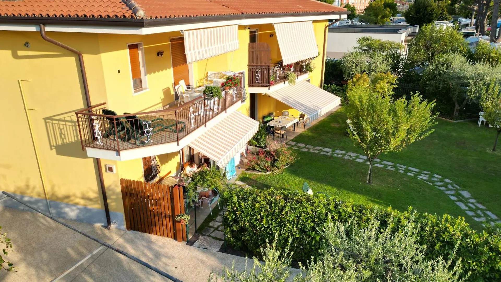 Haus Romagnoli Residence Lazise Italië