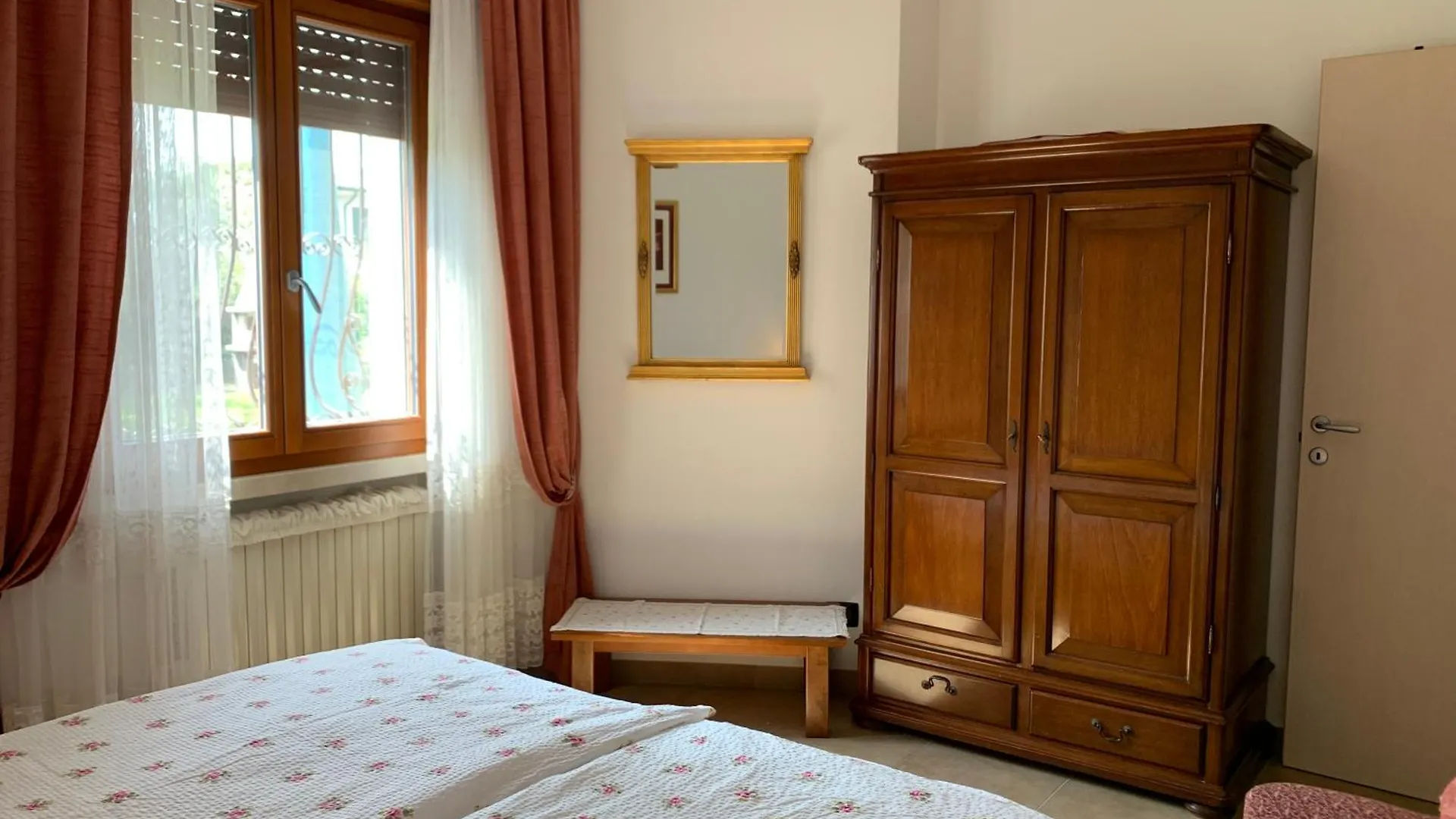 Haus Romagnoli Residence Lazise 0*,